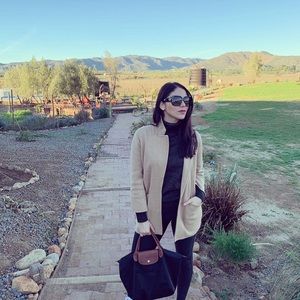 Meet your Posher, Gabriela